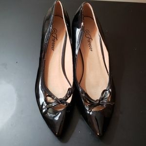Forever blk patent heels